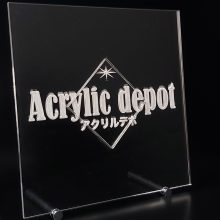 アクリル板のレーザー彫刻とは、LEDや色入れ加工などアクリル彫刻職人のまとめ